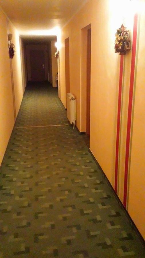 Motel Ioanis Mîndruloc Buitenkant foto