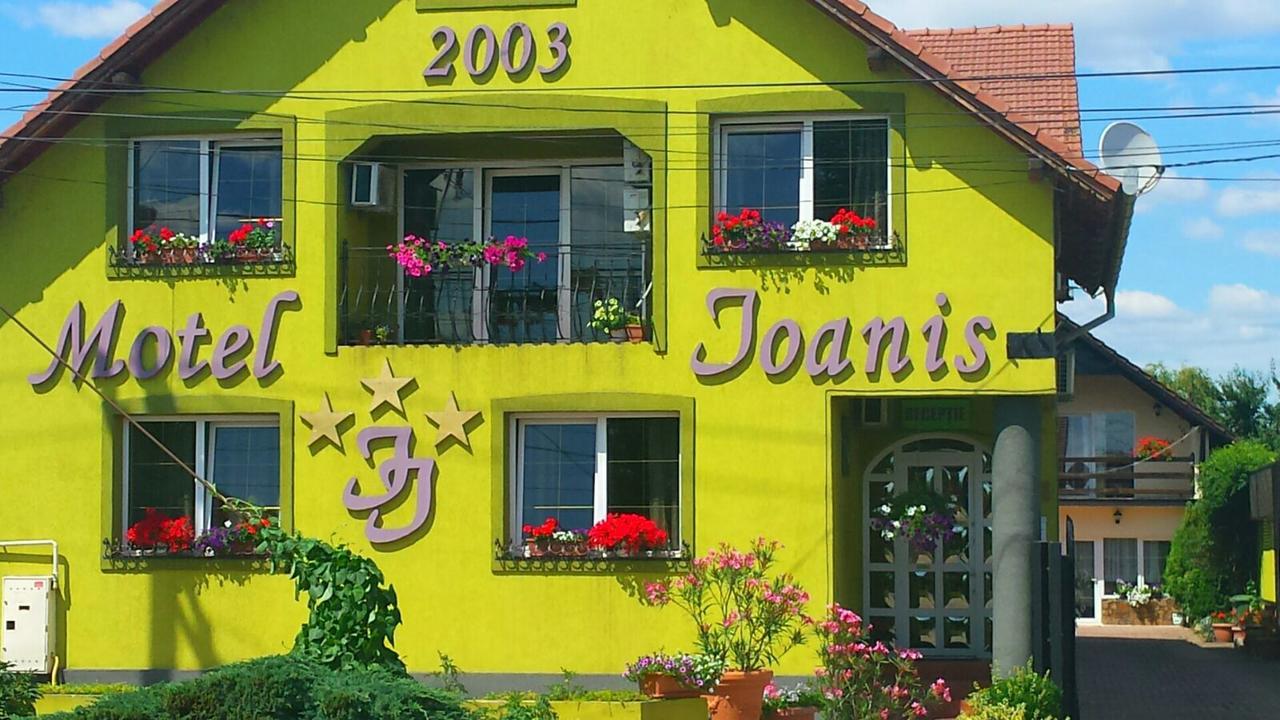 Motel Ioanis Mîndruloc Buitenkant foto